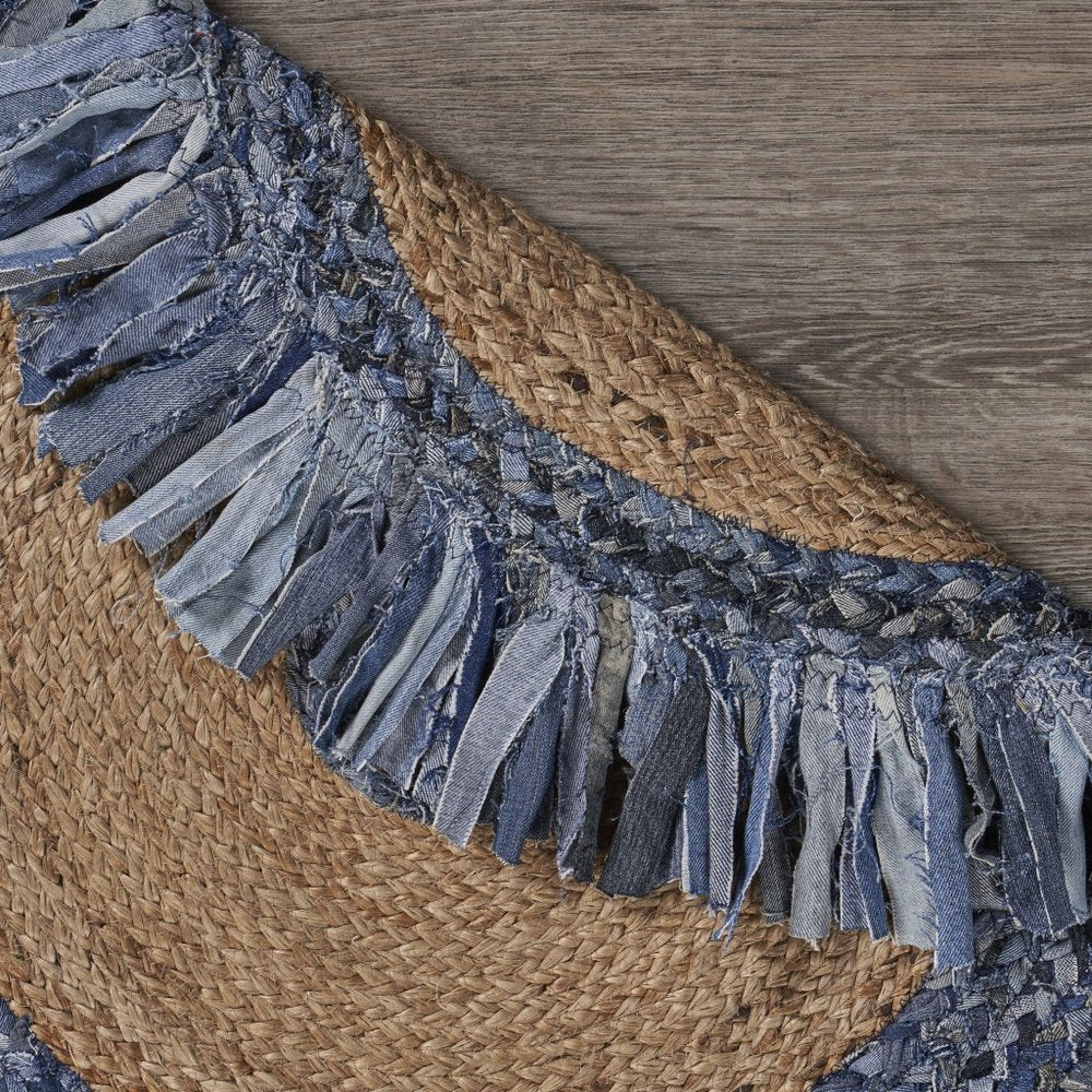 4' Beige And Blue Abstract Geometric Hand Woven Round Rug