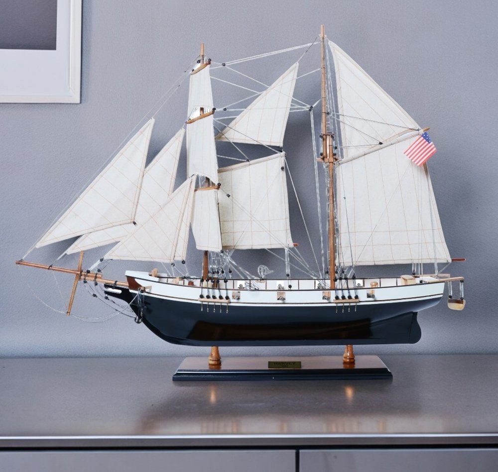 26" Black and White Solid Wood Hand Painted p-Oxybis(benzenesulfonyl hydrazide) Model Boat