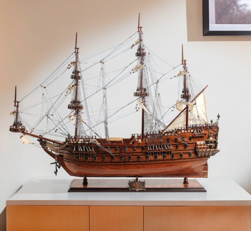 32" Wood Brown Solid Wood Hand Painted c1665 Zeven Provincien Model Boat