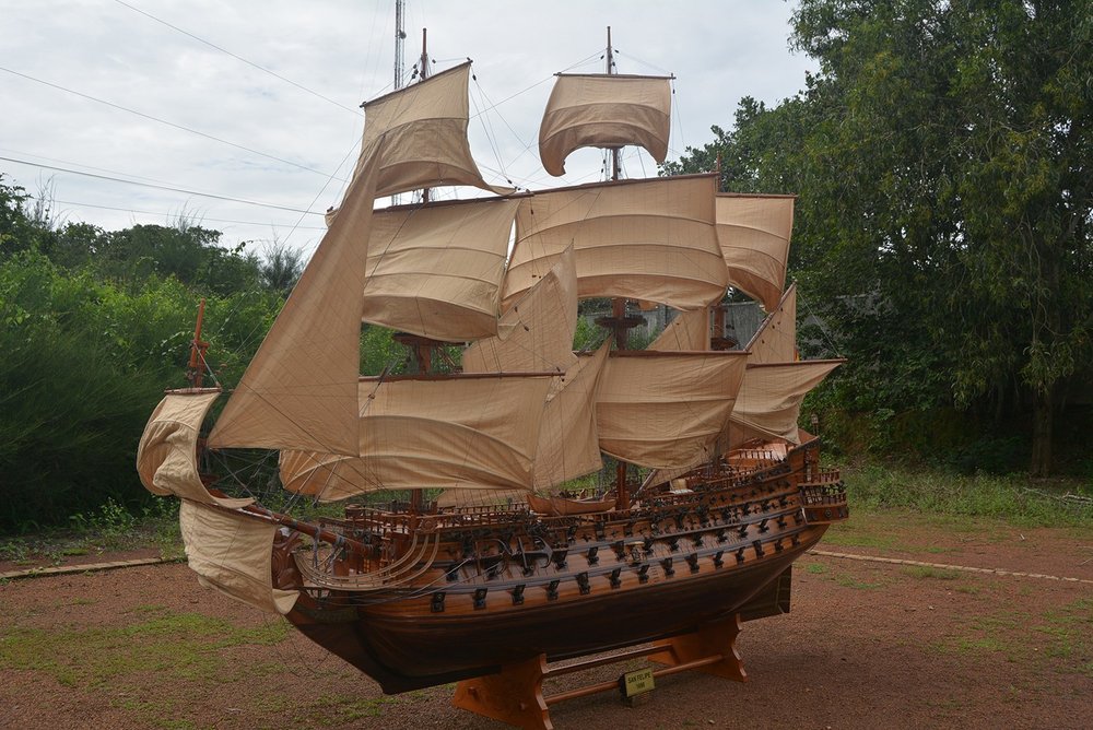 130" Brown Solid Wood Hand Painted Boat Model Boat