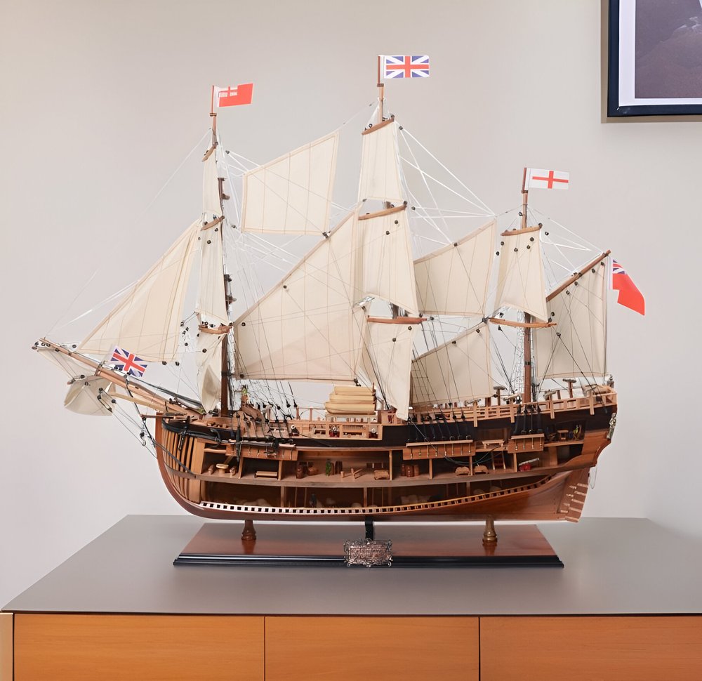 34" Wood Brown Solid Wood Hand Painted HMS Endeavour 1768 Open Hull Model Boat