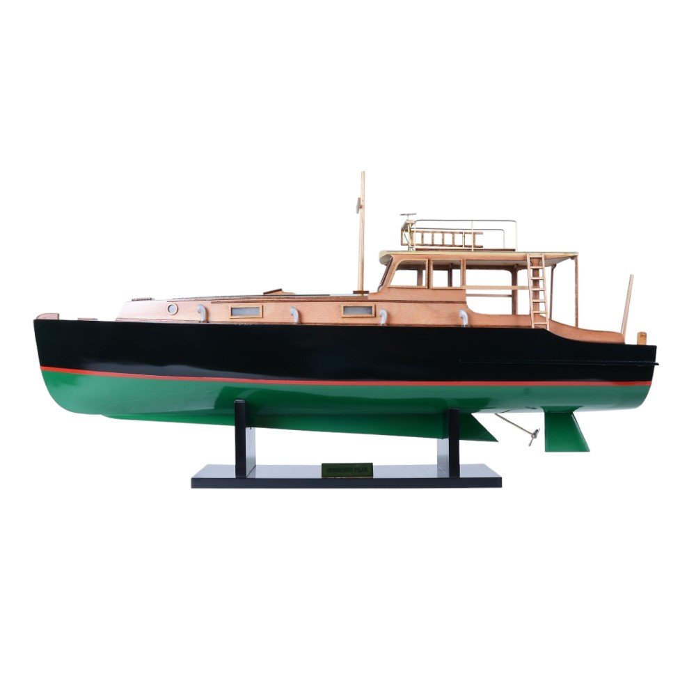 15" Black and Green Solid Wood Hand Painted 1934 Hemingway Pilar Fishing Boat Model Boat