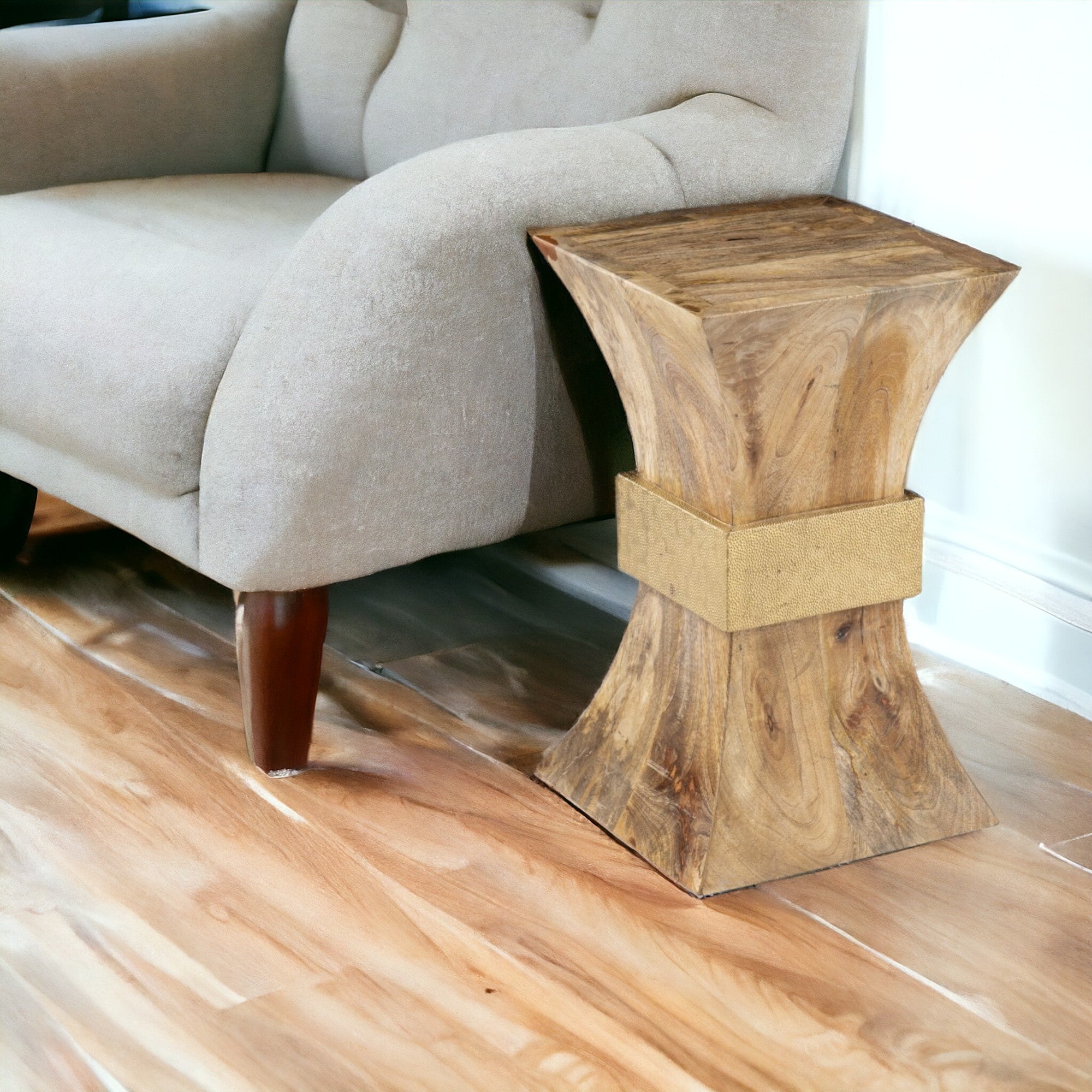 18" Natural Solid Wood And Manufactured Wood Square End Table