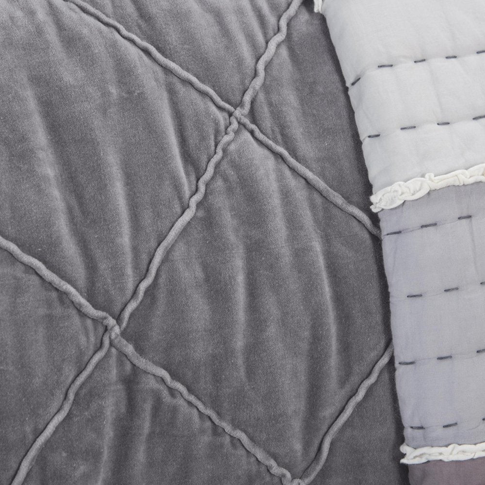 92" X 90" Gray Geometric Cotton Quilt