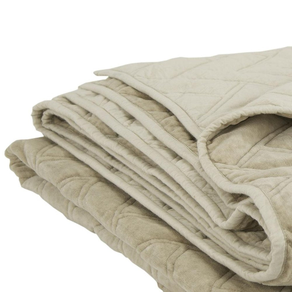 Natural Queen 100% Cotton 300 Thread Count Dry Clean Only Down Alternative Comforter