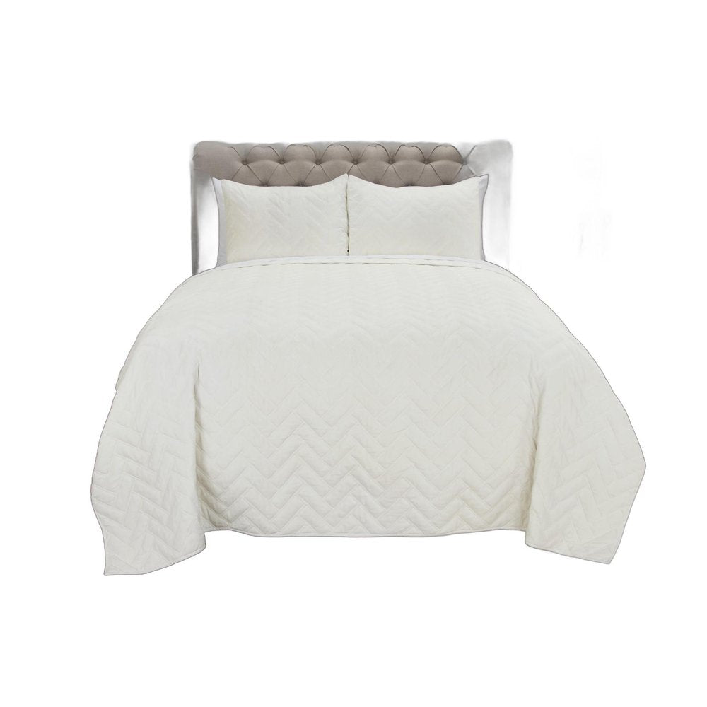 92" X 90" White Chevron Cotton Quilt