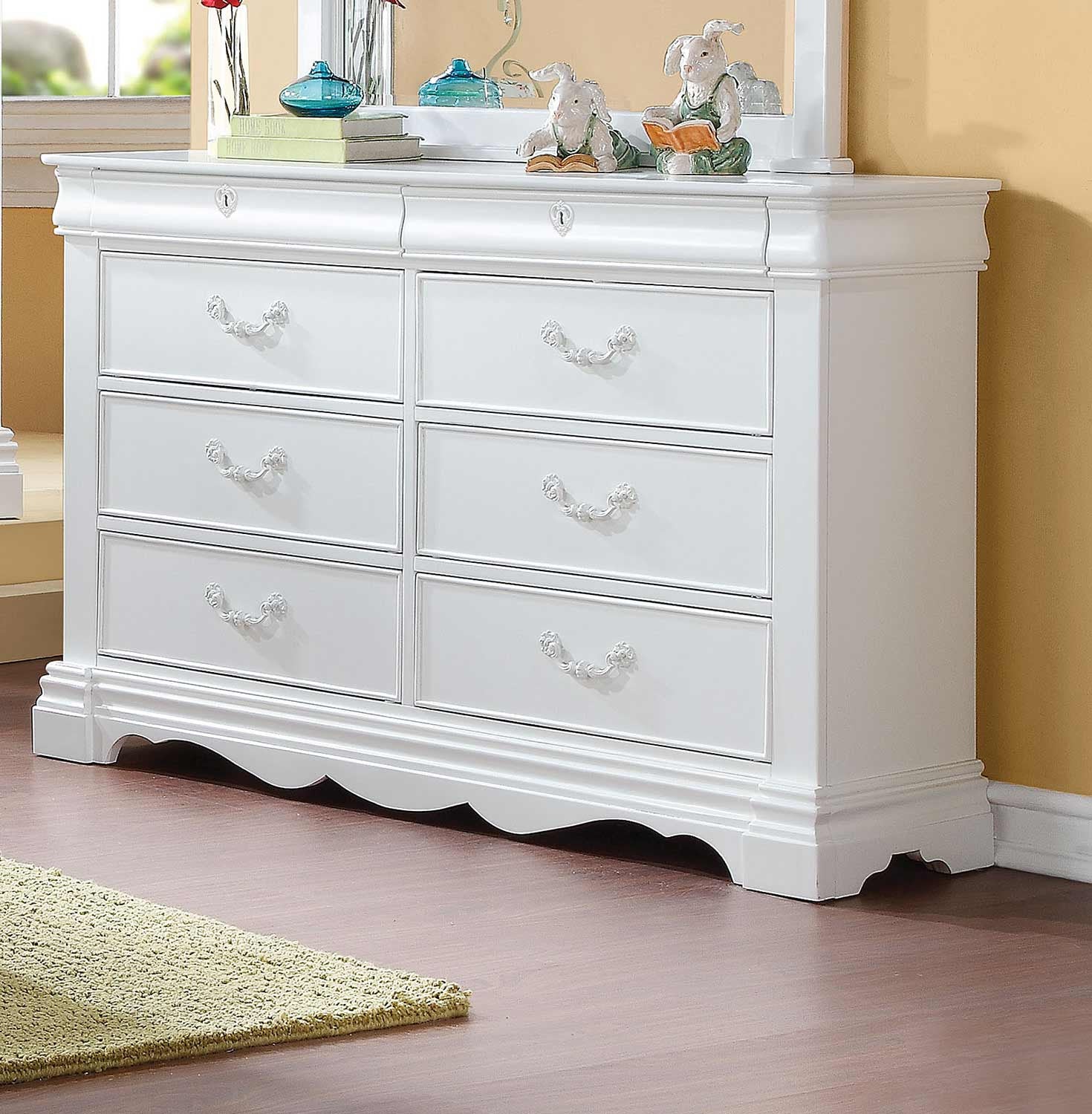 56" White Solid Wood Eight Drawer Double Dresser