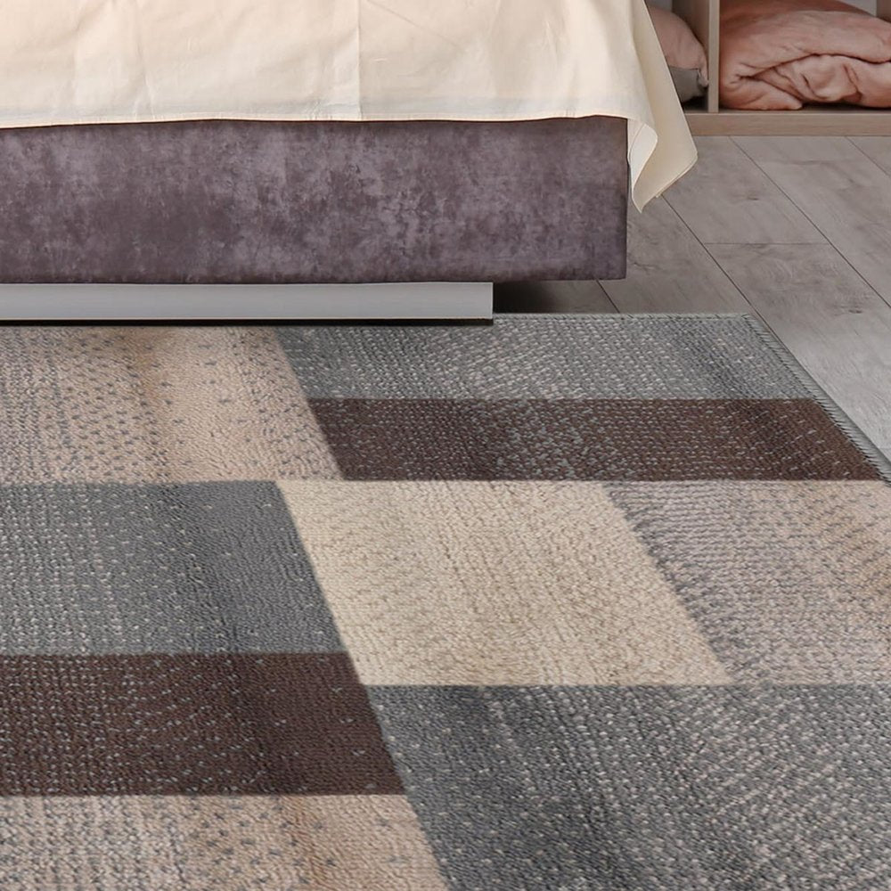 4' X 6' Gray Tan And Brown Patchwork Area Rug