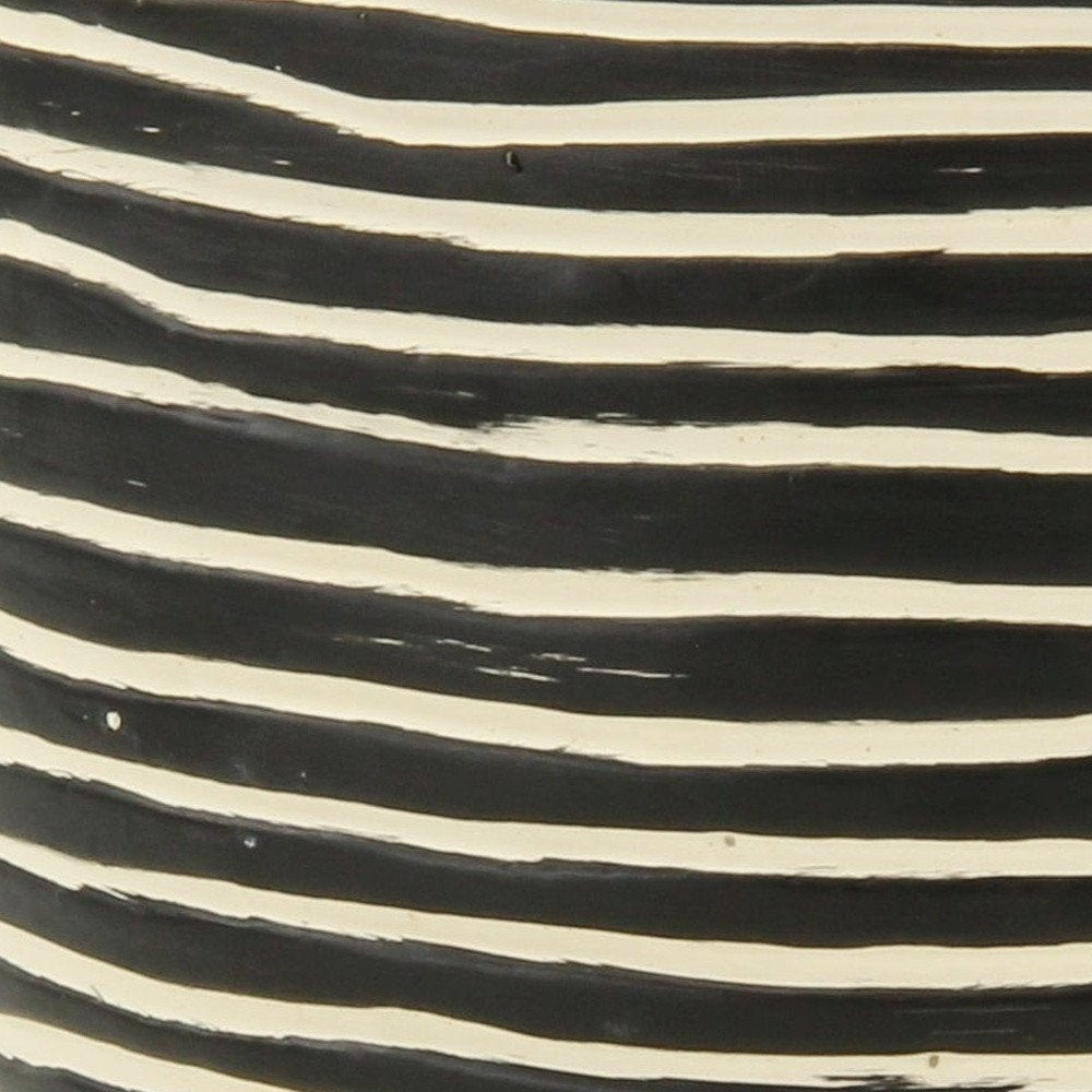 Black And White Ceramic 39 Ounce Striped Round Distressed Pot Planter