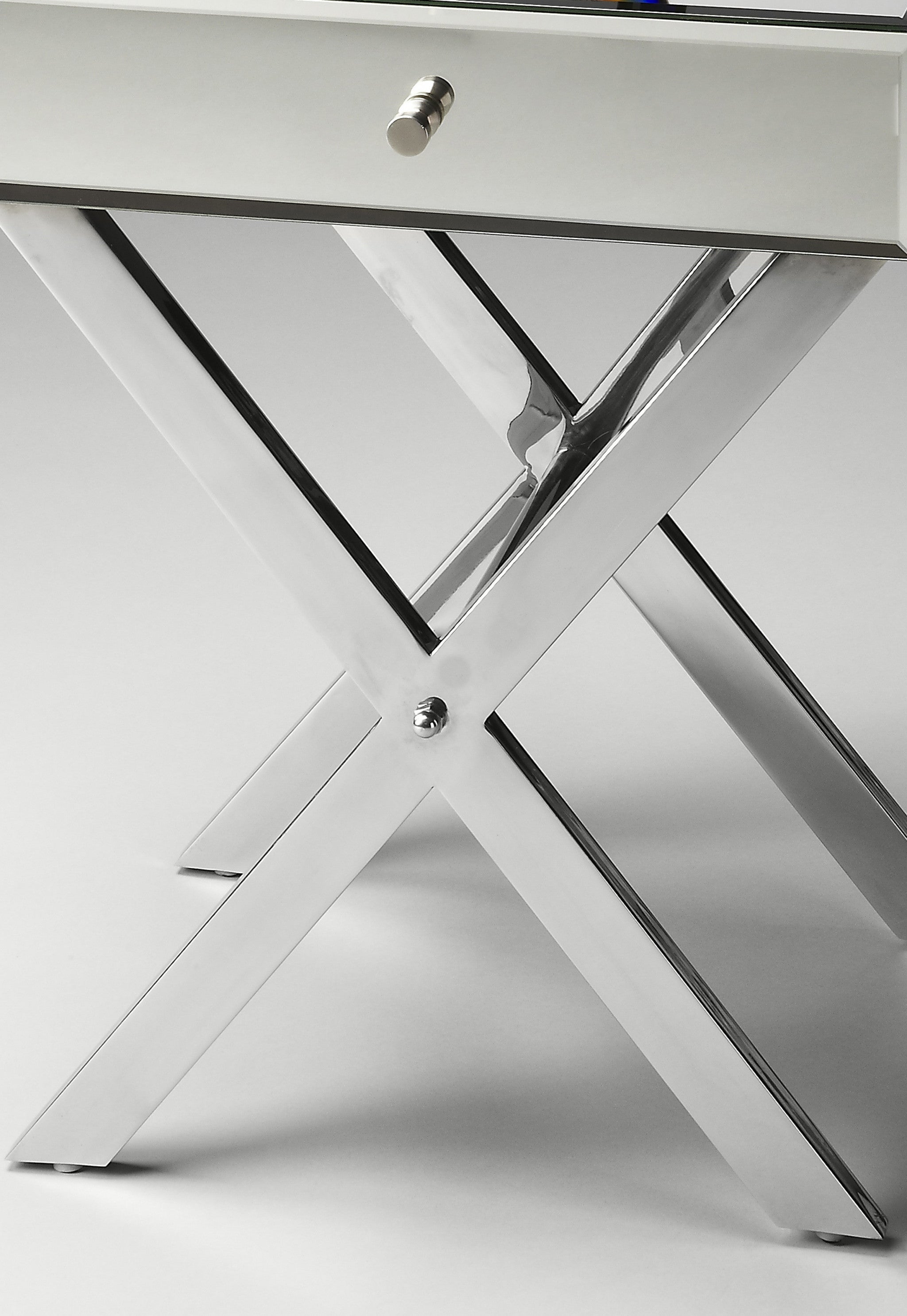 24" Mirrored Glass End Table With Drawer