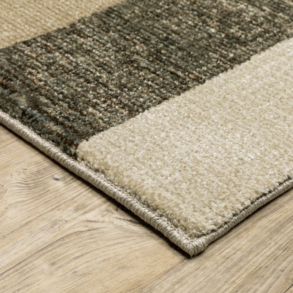 8' Green And Ivory Geometric Runner Rug