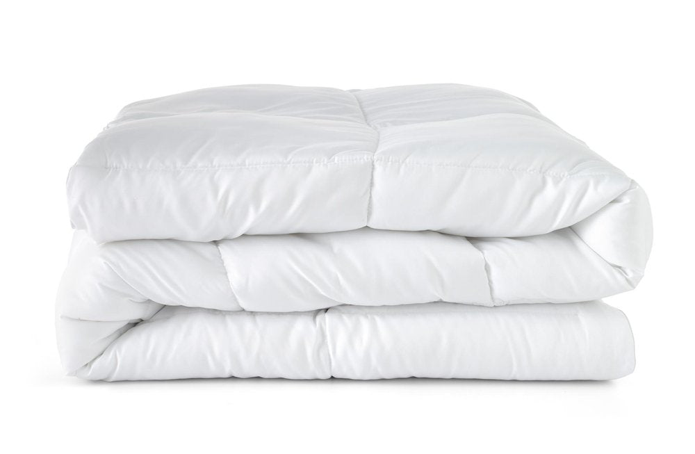 White Twin Microfiber Washable Microfiber Down Alternative Comforter