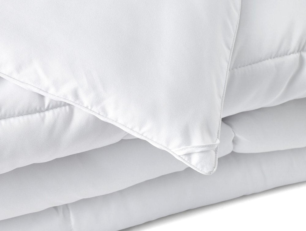 White Twin Microfiber Washable Microfiber Down Alternative Comforter