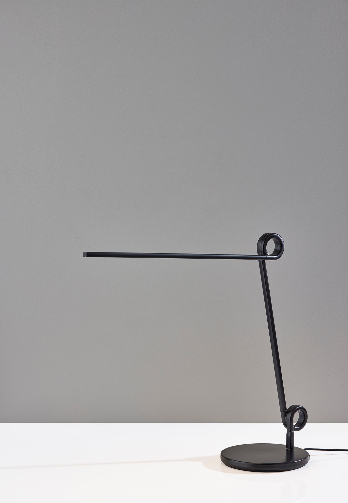 35" Black Metal Novelty Desk LED USB Table Lamp