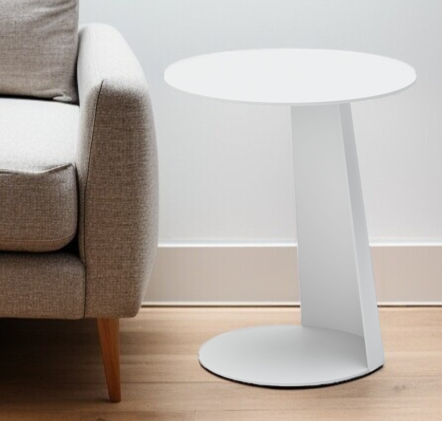 16" White Aluminum Rounded Outdoor Side Table