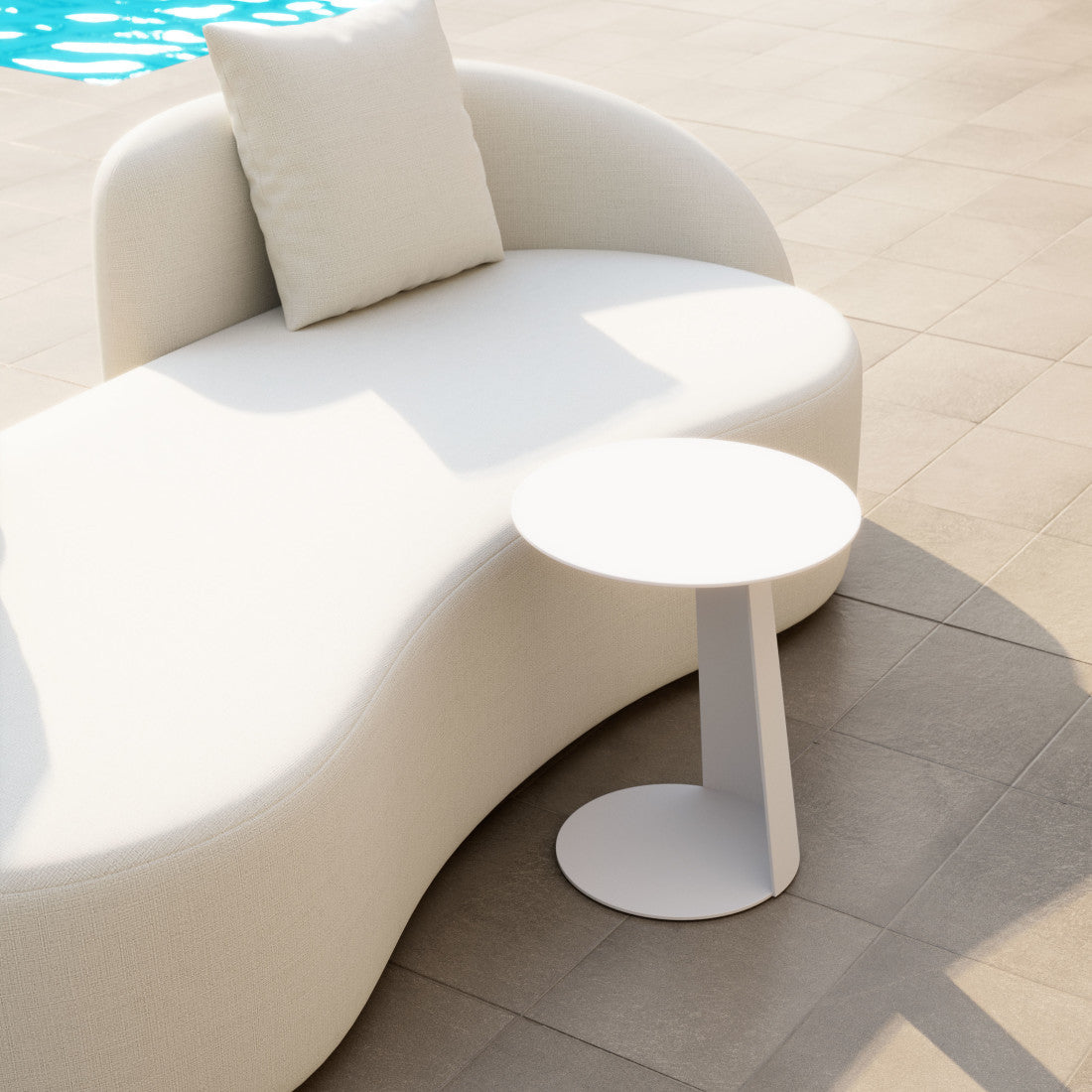 16" White Aluminum Rounded Outdoor Side Table