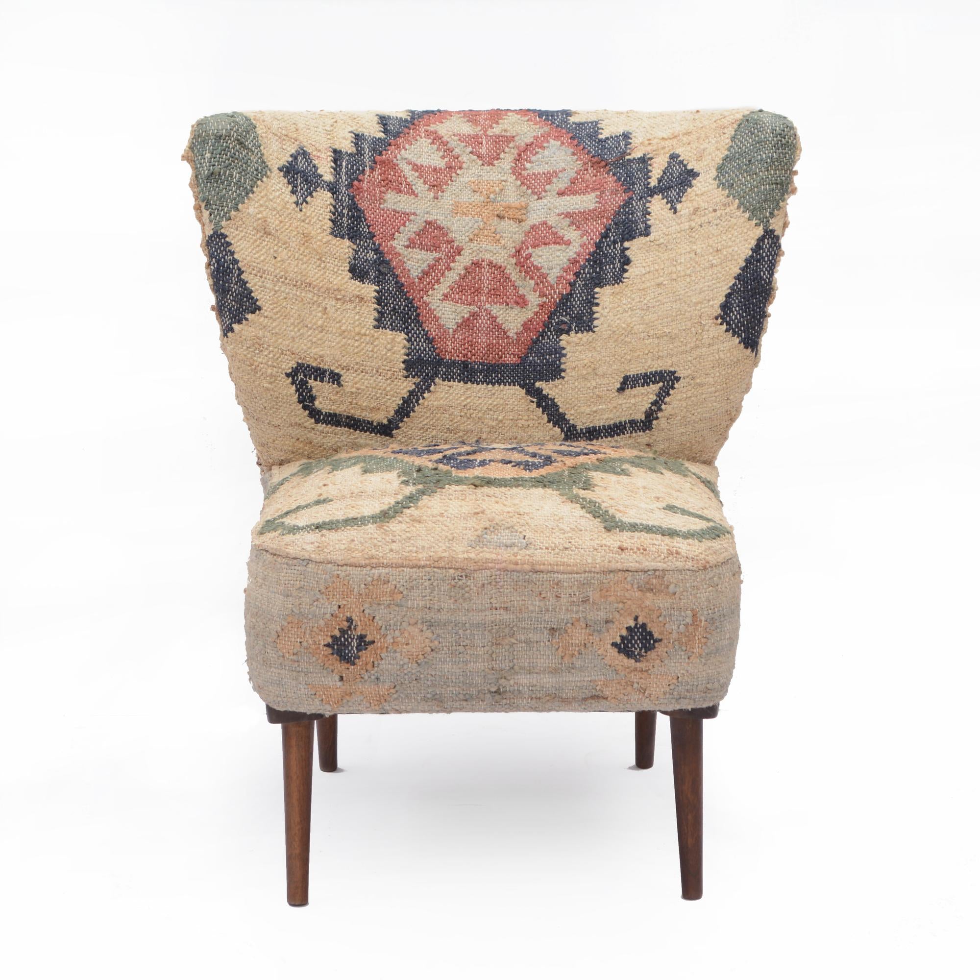 26" Beige Blue and Red  Jute Southwestern Wingback Chair