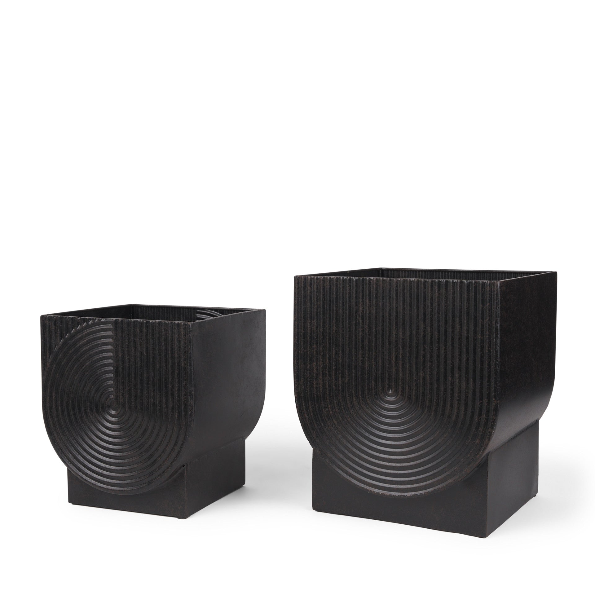 Set of Two Black Metal 20 Ounce Pot Planters