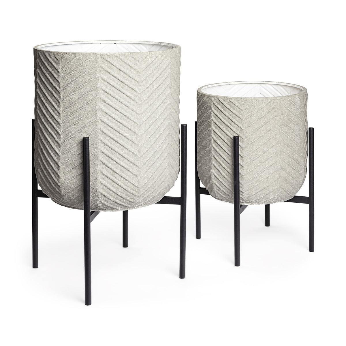 Set of Two Black Metal 20 Ounce Round Pot Planters