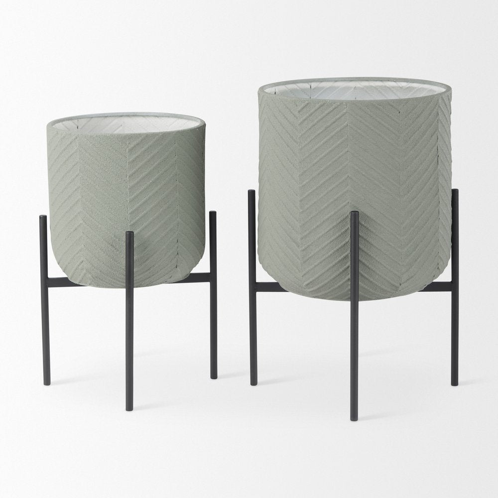 Set of Two Black And Green Metal 20 Ounce Round Elevated Planters