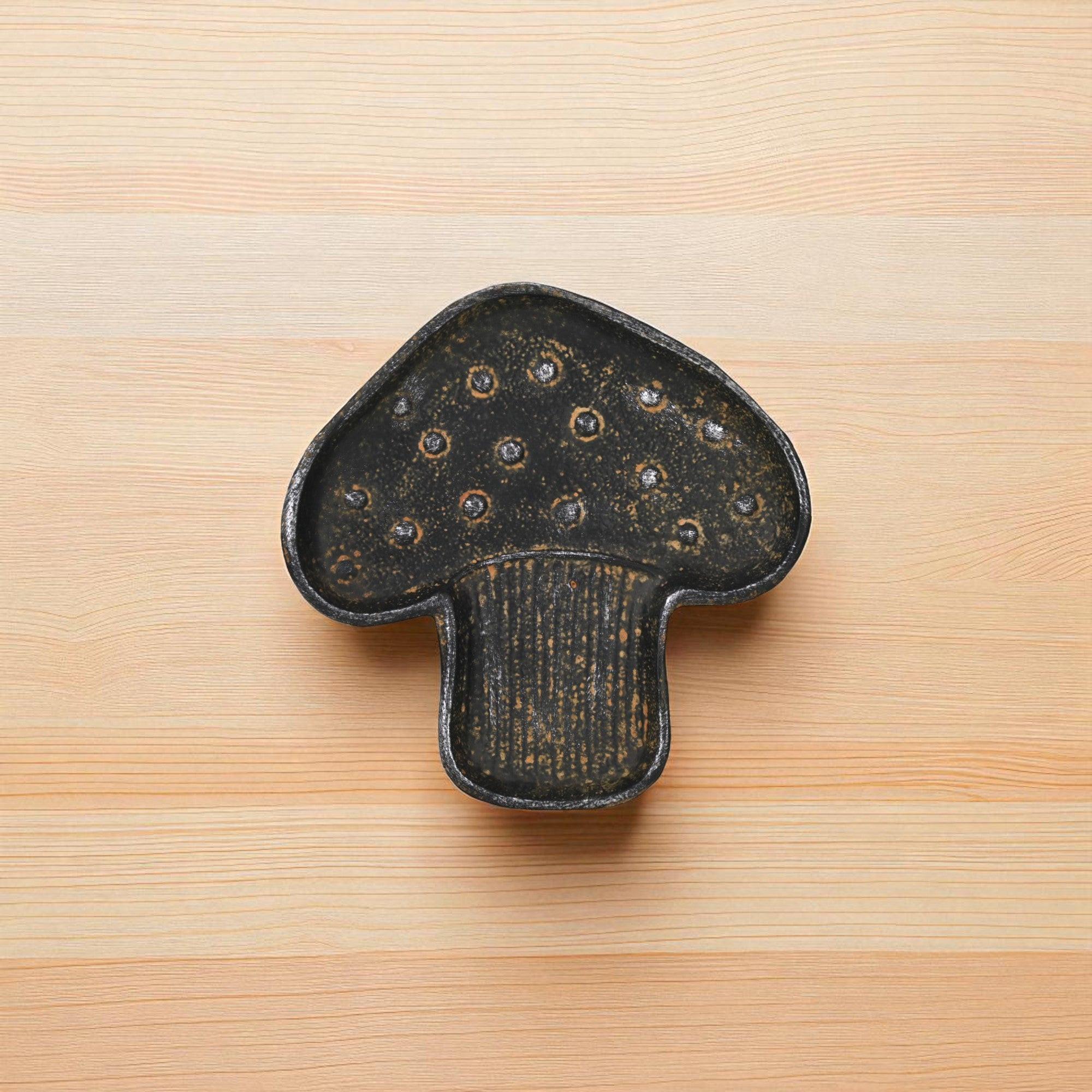 7" Black And Gold Cast Iron Handmade Mushroom Trinket Tray