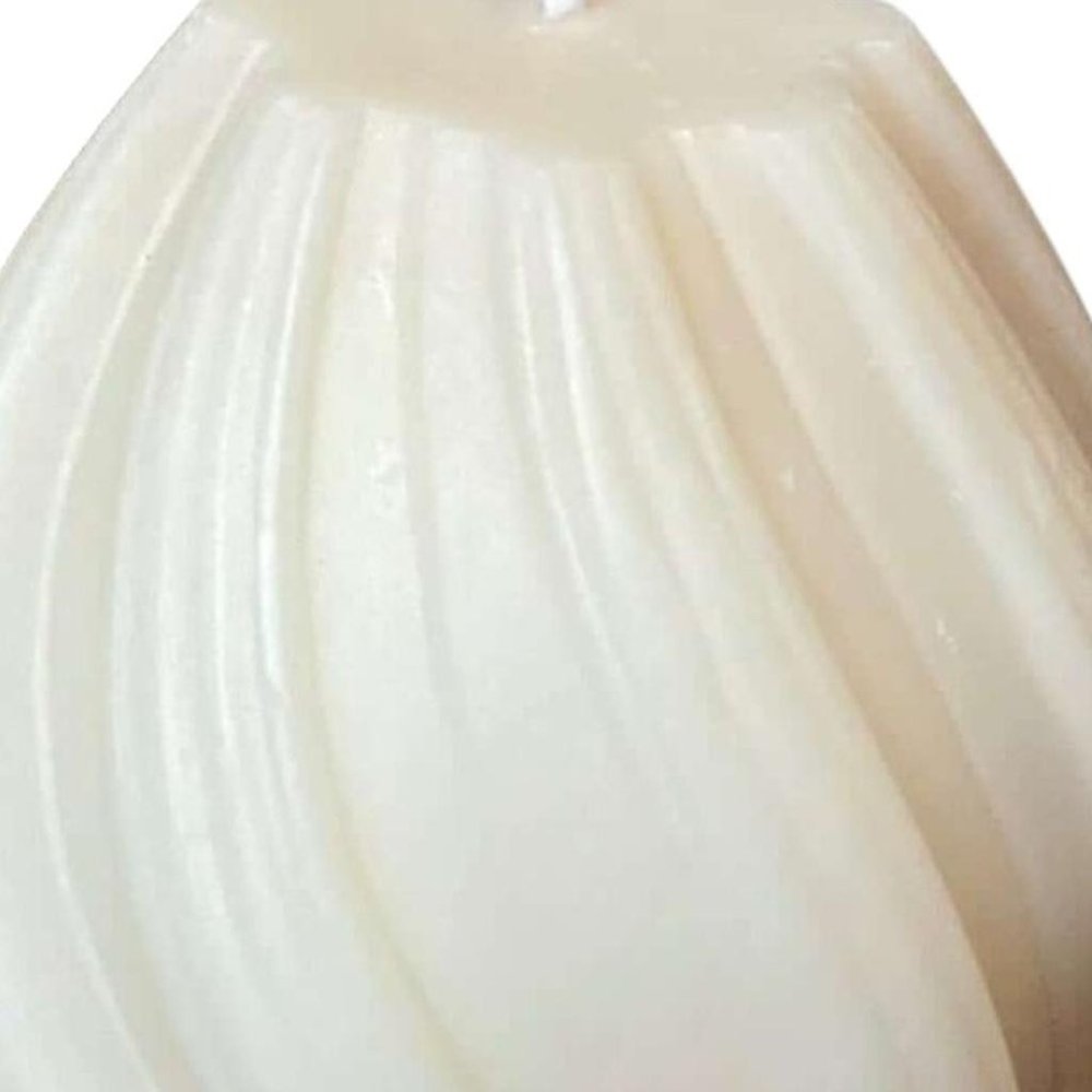 2" Ivory Rose Petals Scented Candle