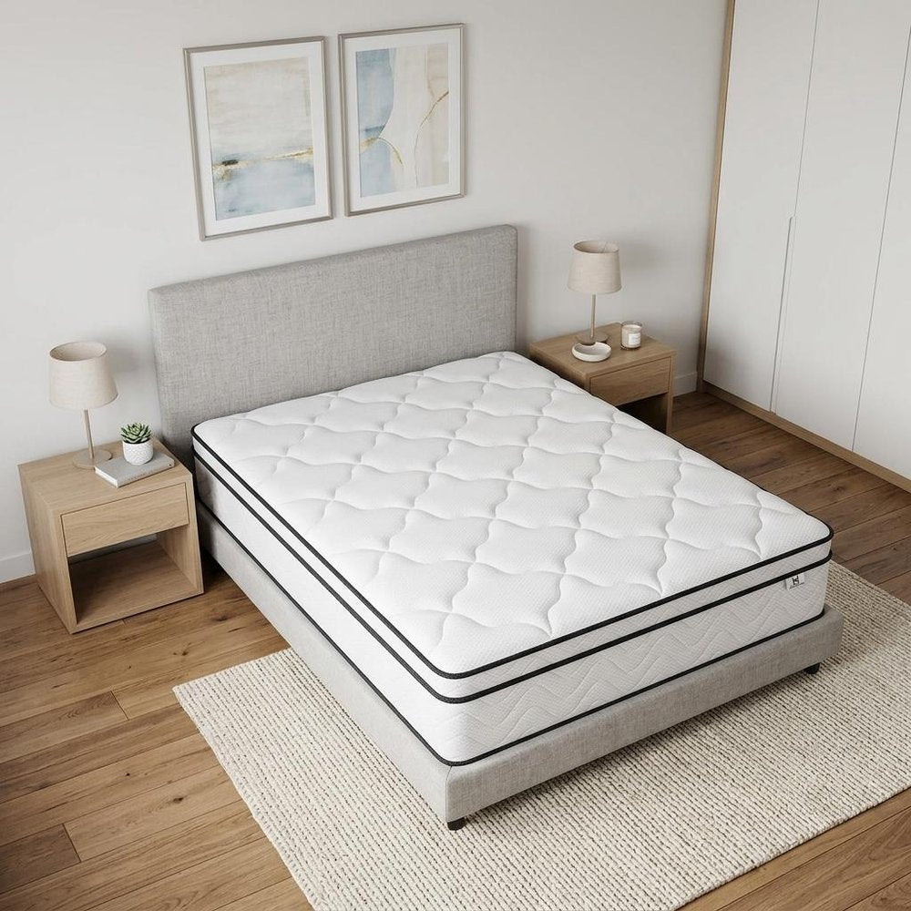 10" King Gel Memory Foam Medium Chevron Hybrid Mattress