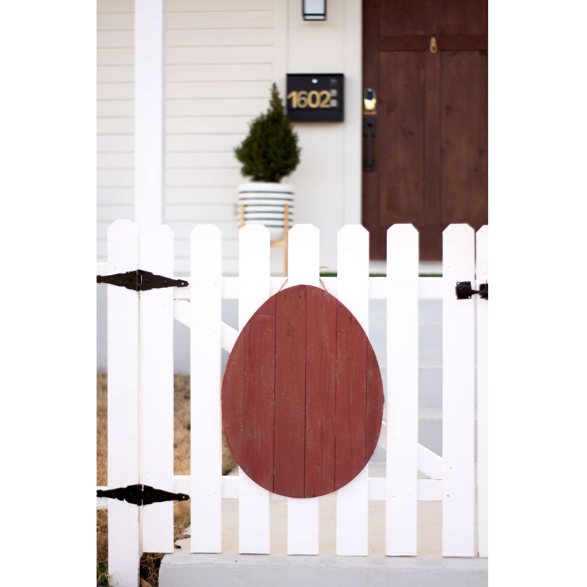 18" Rustic Farmhouse Red Wooden Large Egg